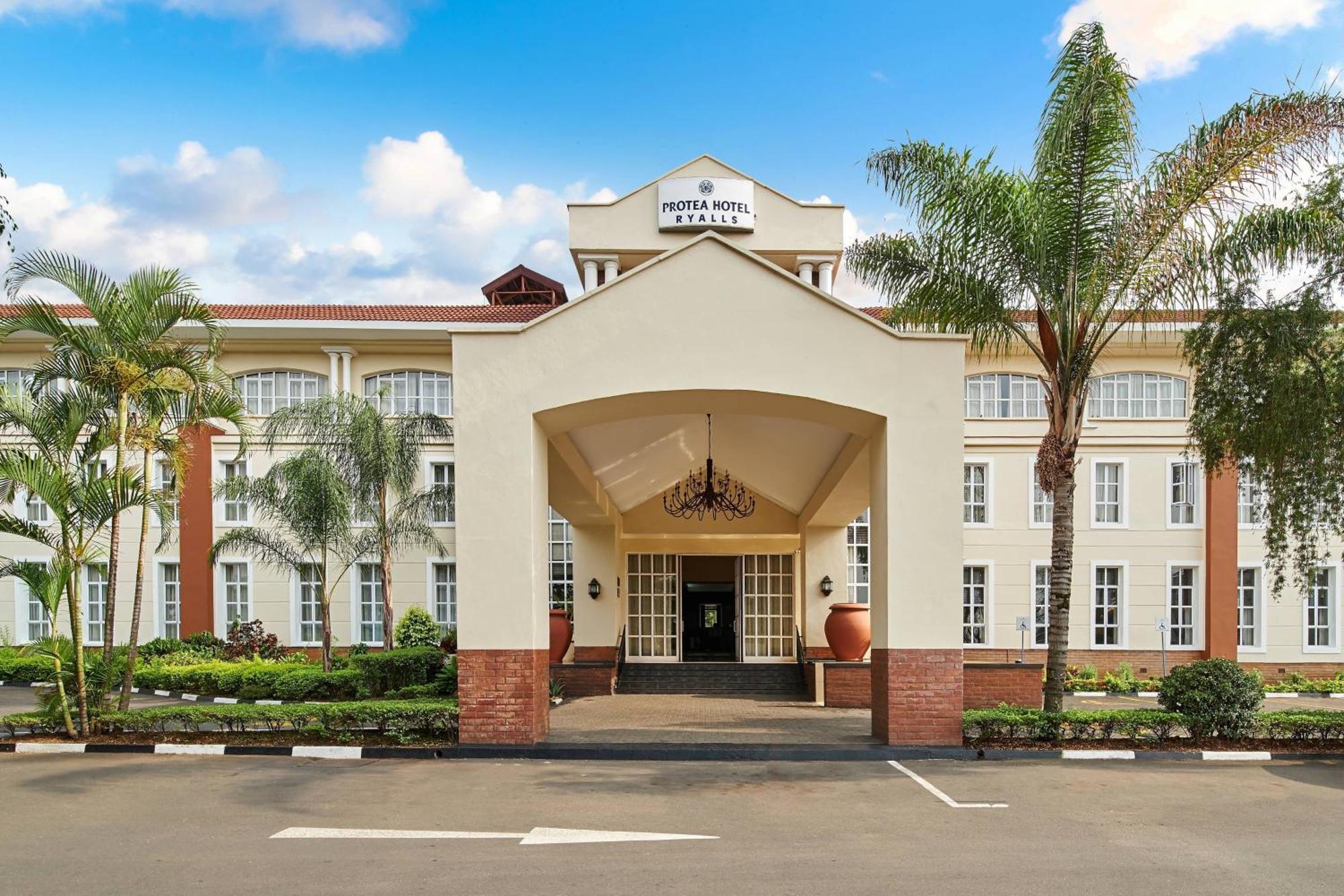 Protea Hotel By Marriott Blantyre Ryalls Bagian luar foto