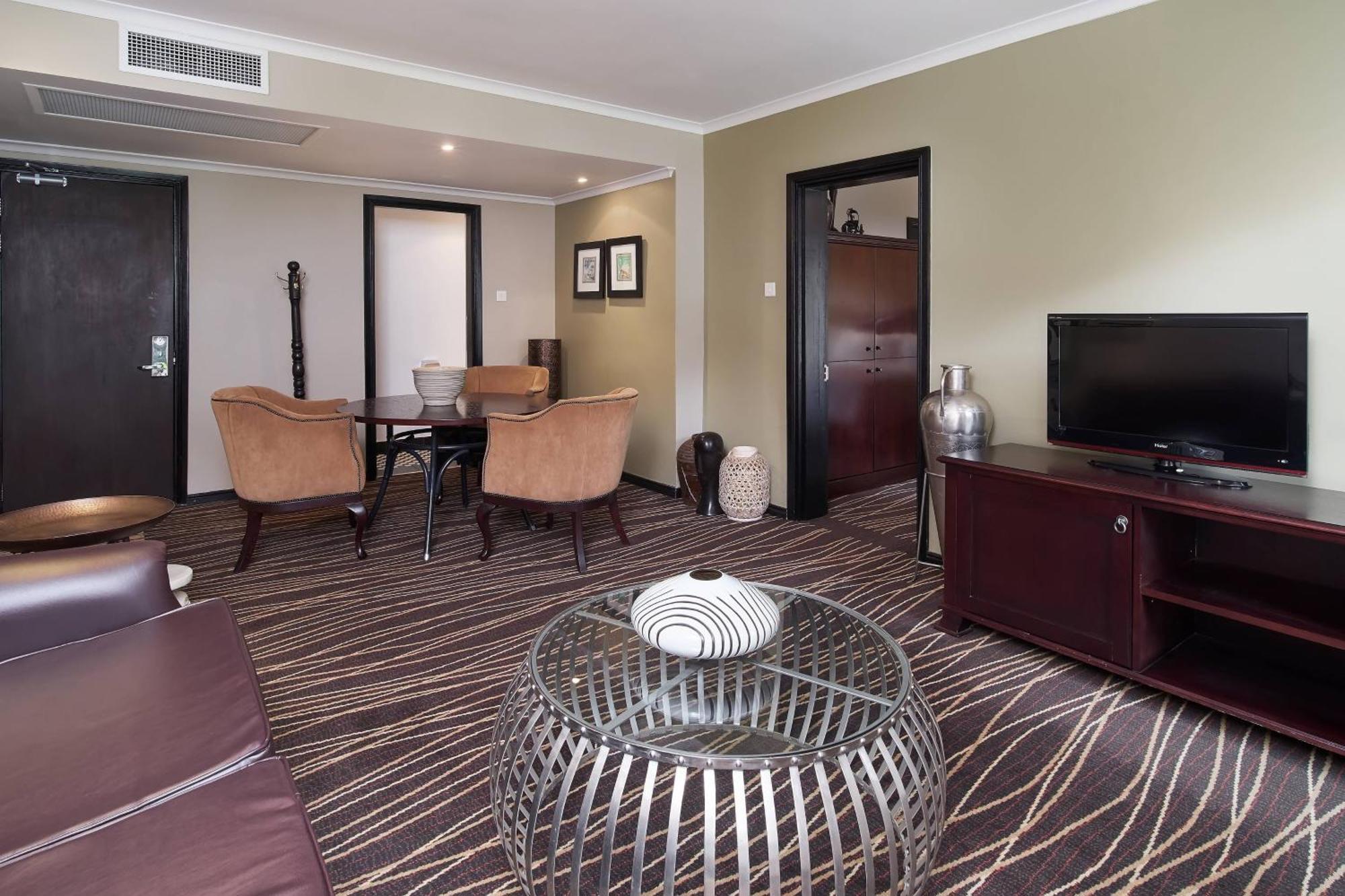 Protea Hotel By Marriott Blantyre Ryalls Bagian luar foto