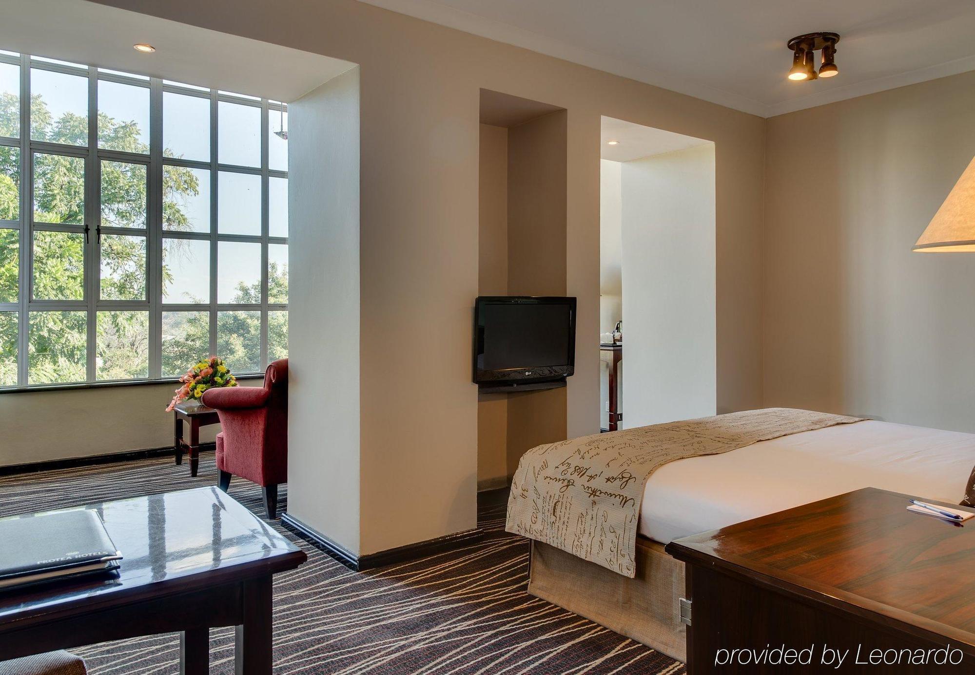 Protea Hotel By Marriott Blantyre Ryalls Bagian luar foto