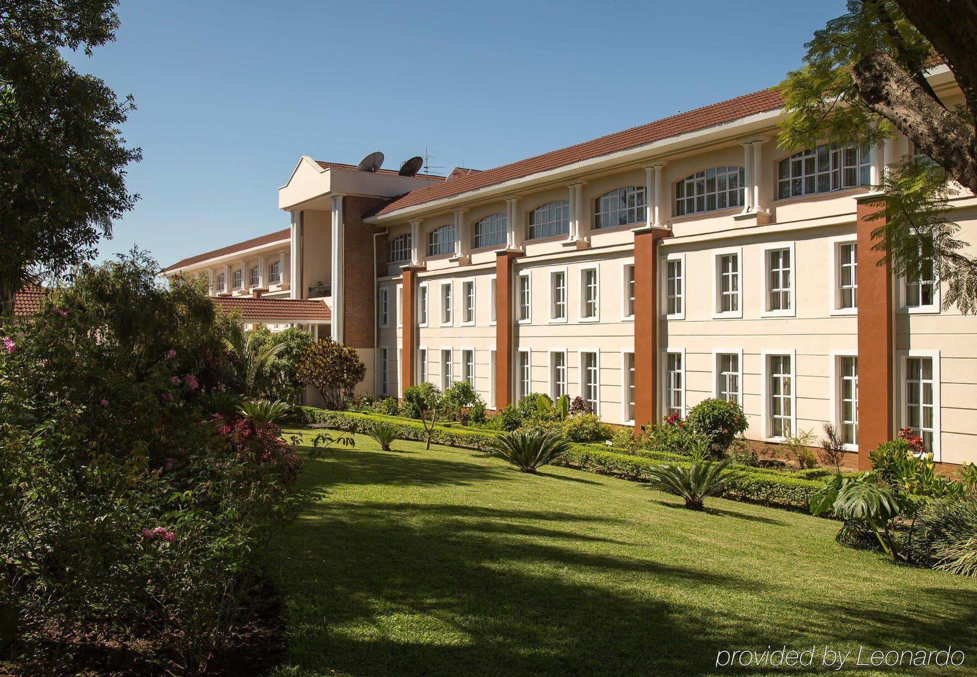 Protea Hotel By Marriott Blantyre Ryalls Bagian luar foto